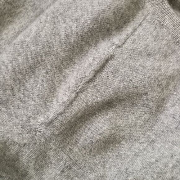 Vintage Peter Scott 100% Cashmere Sweater VNeck Pullover Long Sleeve London 42 L - Picture 8 of 9